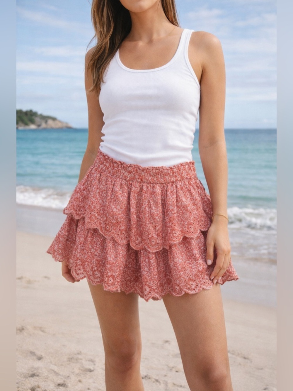 American Eagle Floral Eyelet Tiered Shorts Small Pink Boho Beachy Cottagecore